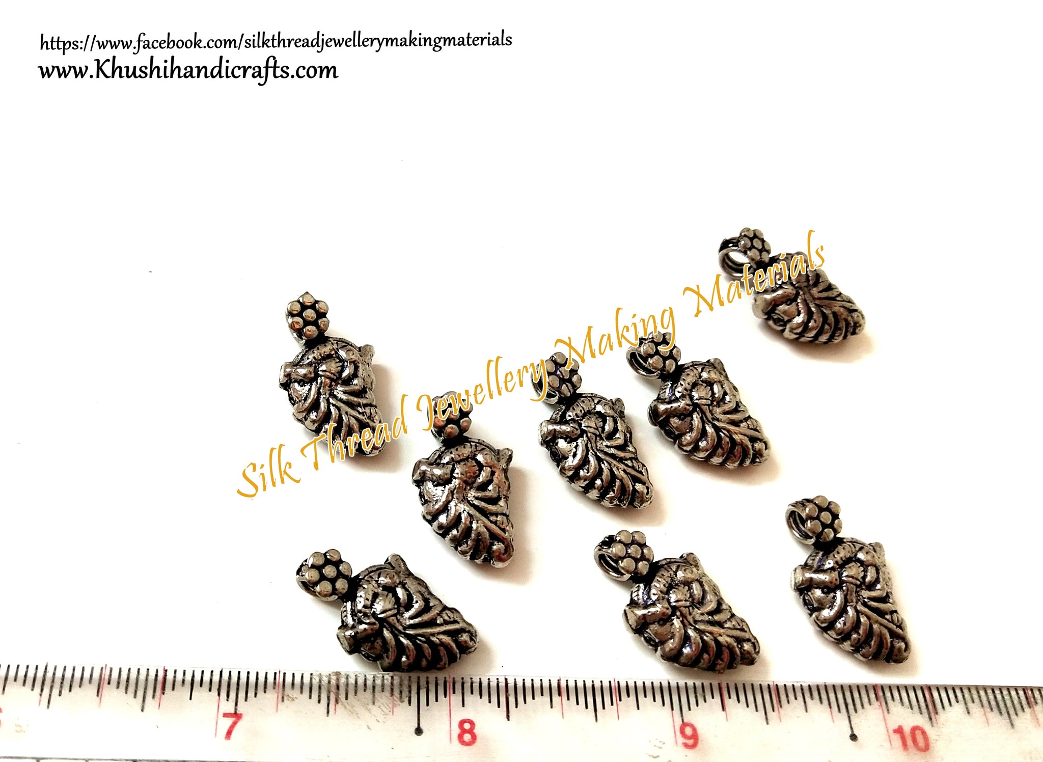 Peacock bead