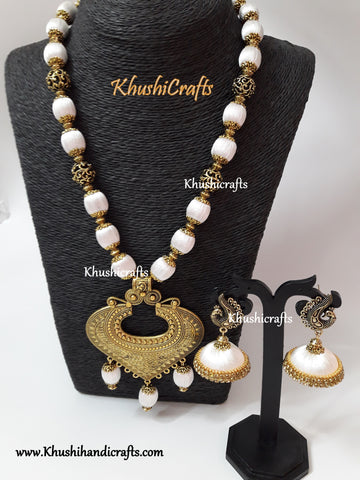 White shaded Silk Thread Jewelry Set with Designer Pendant!