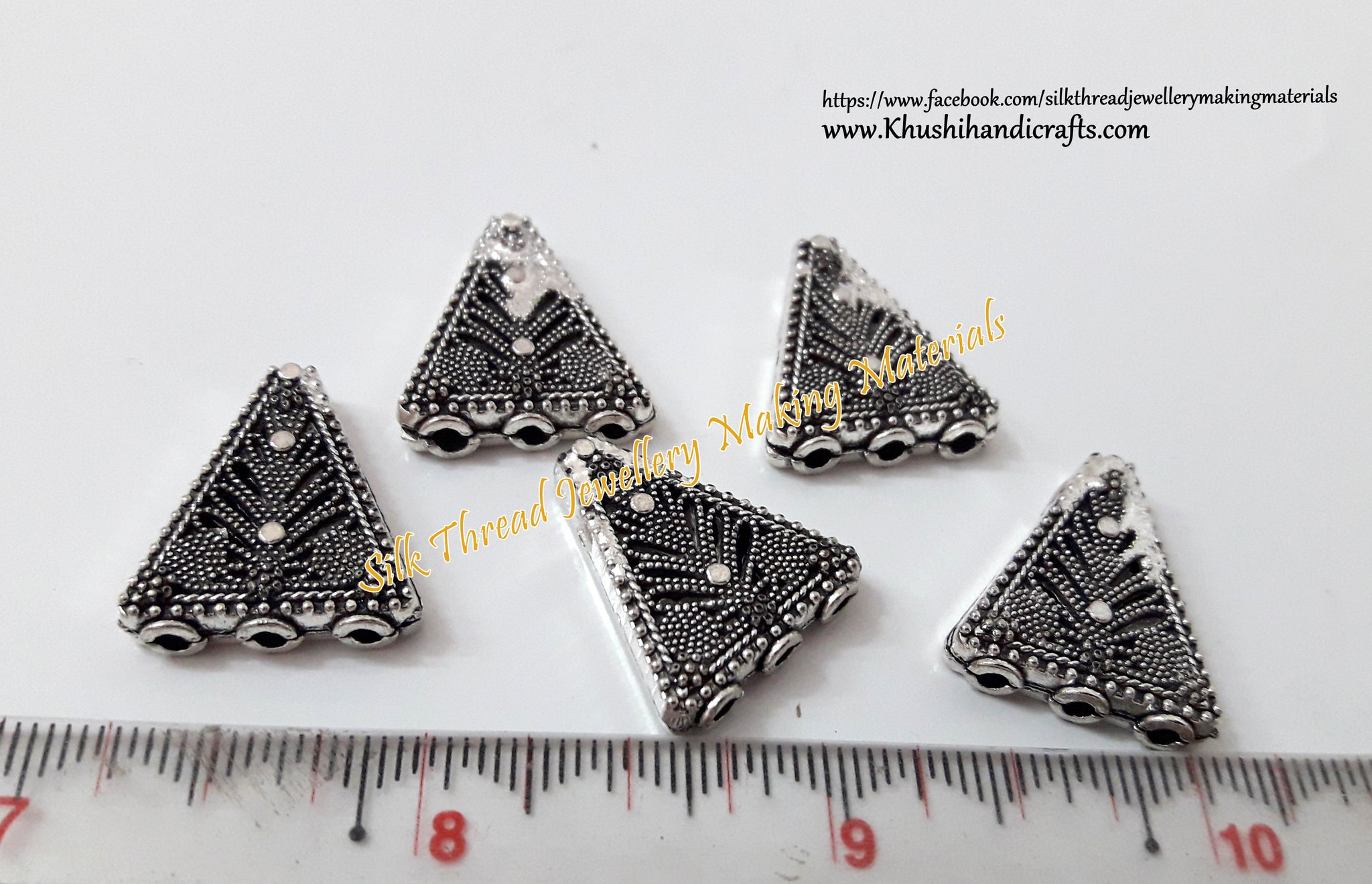 Triangular connectors