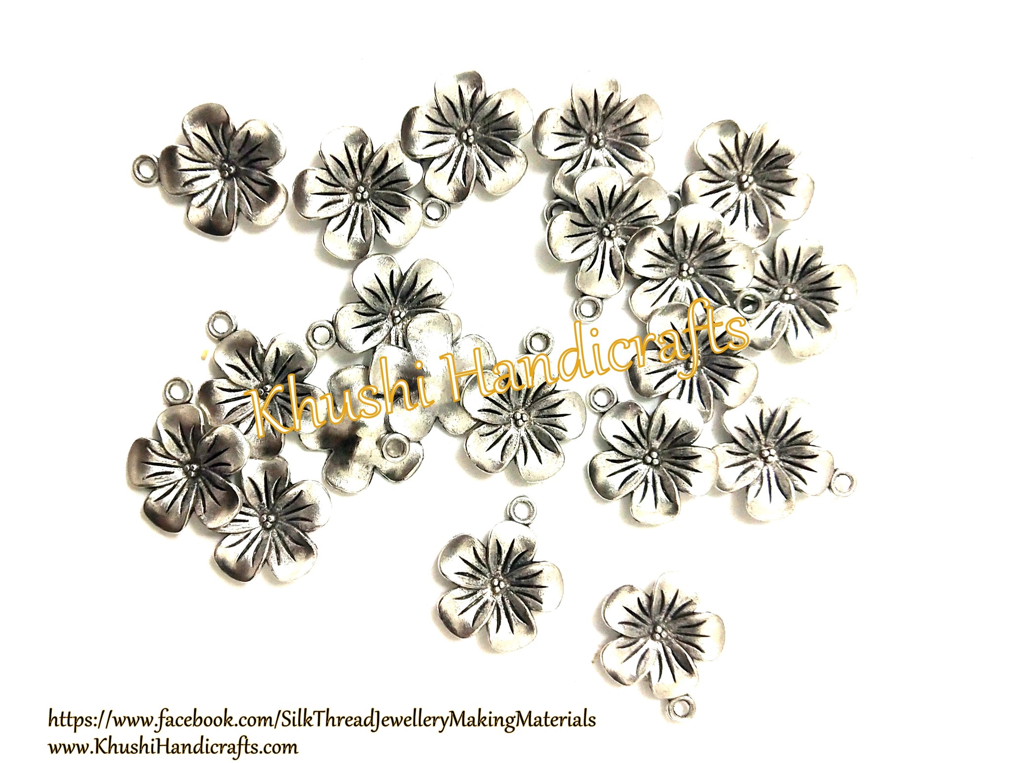 Antique Silver Flower charms.Pack of 20 pieces!