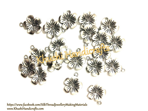 Antique Silver Flower charms.Pack of 20 pieces!